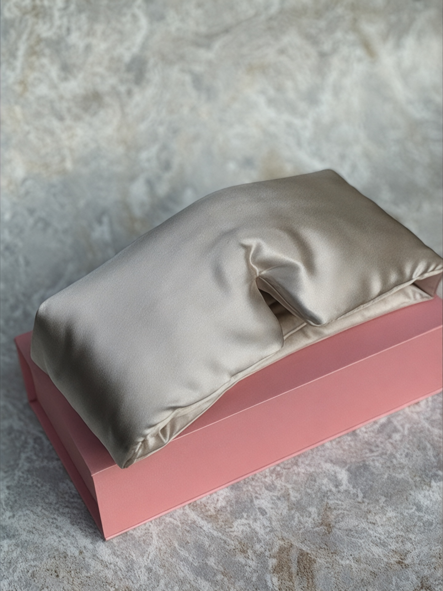 The Mulberry Silk Adjustable  Eye Mask - Champagne